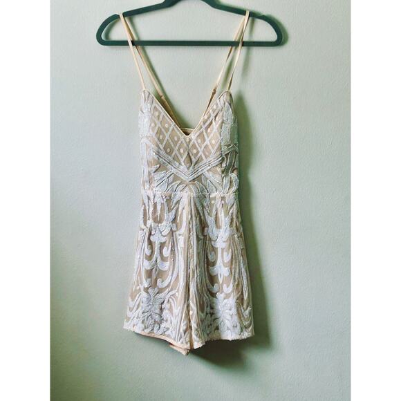 Lulu's white sequins romper, ice skater chic, NWOT, XS - Picture 1 of 3